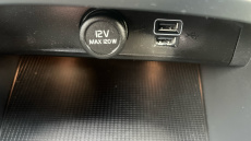 Volvo Xc40 1.5 T3 [163] R DESIGN 5dr Geartronic Petrol Estate